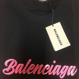 BALENCIAGA NEW pink letters shirt in size S